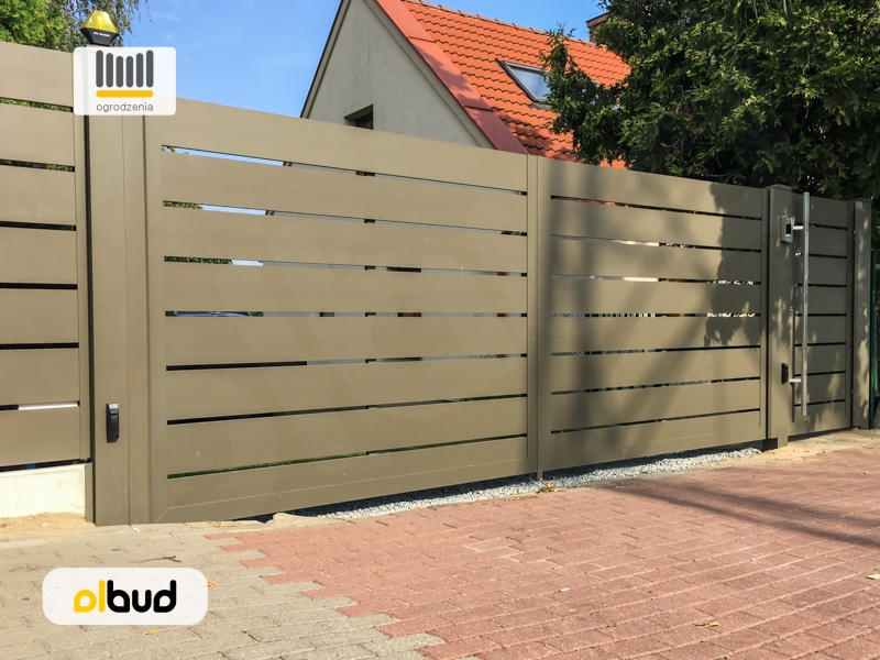brama-rozwierna-aluminiowa-ogrodzenie-nowoczesne